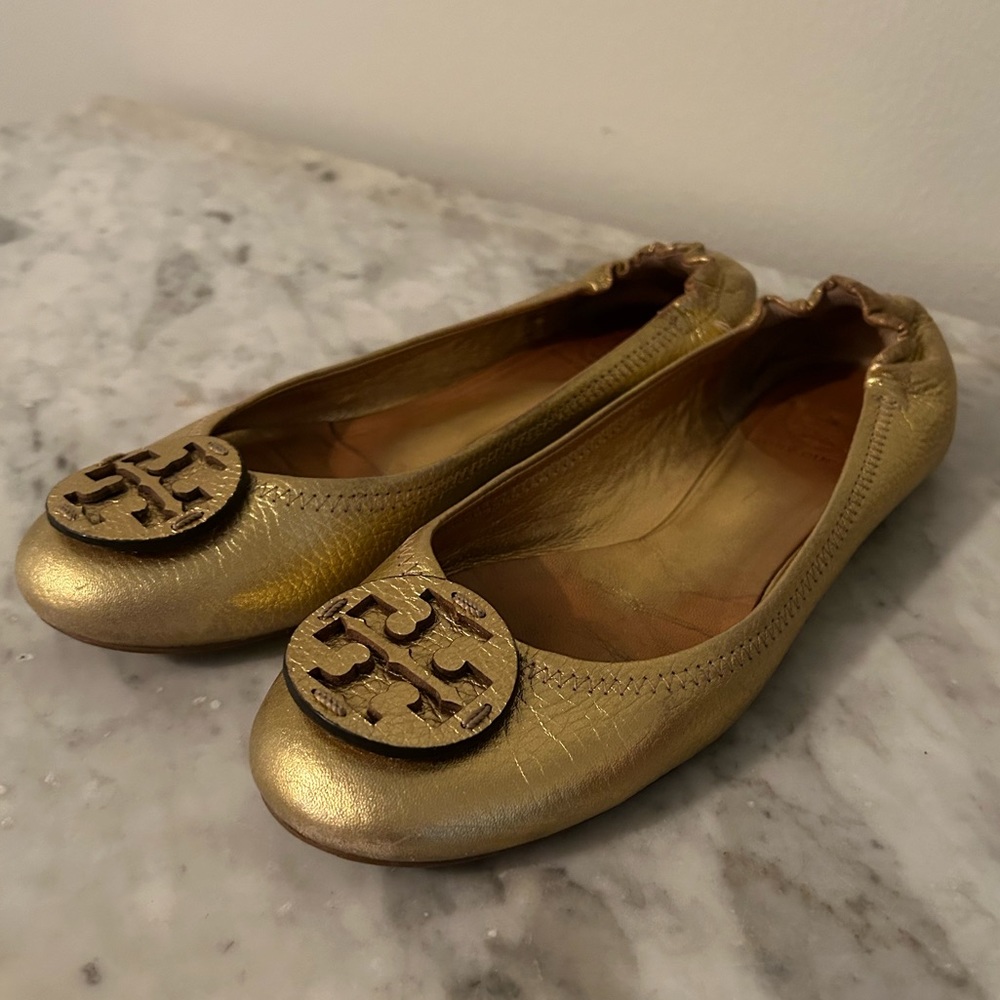Tory Burch Flats in Gold